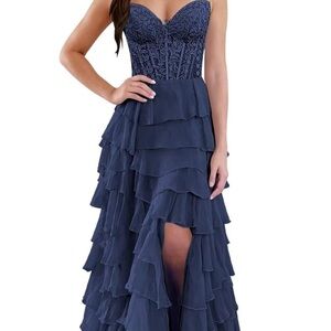 Elegant Navy Blue Strapless Evening Gown